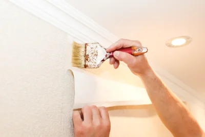 Pose de papier peint à Saint-Voir — revêtements muraux et toiles de verre